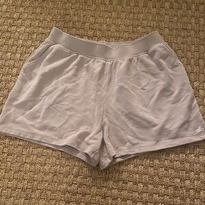 Alo Light Gray Terry Athletic Shorts with pockets sz Large